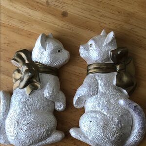 1993 VTG Y2k miller studio Silver Cat Figurines with Gold Bows